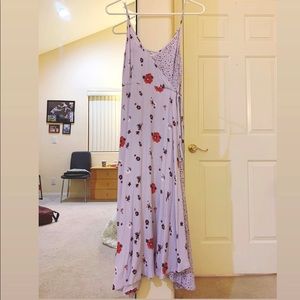 Tagged Urban Outfitters Floral spring/summer dress